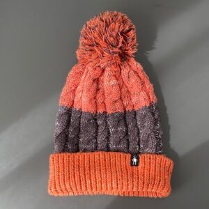 Smartwool Isto Retro Beanie Orange & Brown Cable Knit Pom Logo Gorpcore Hiking